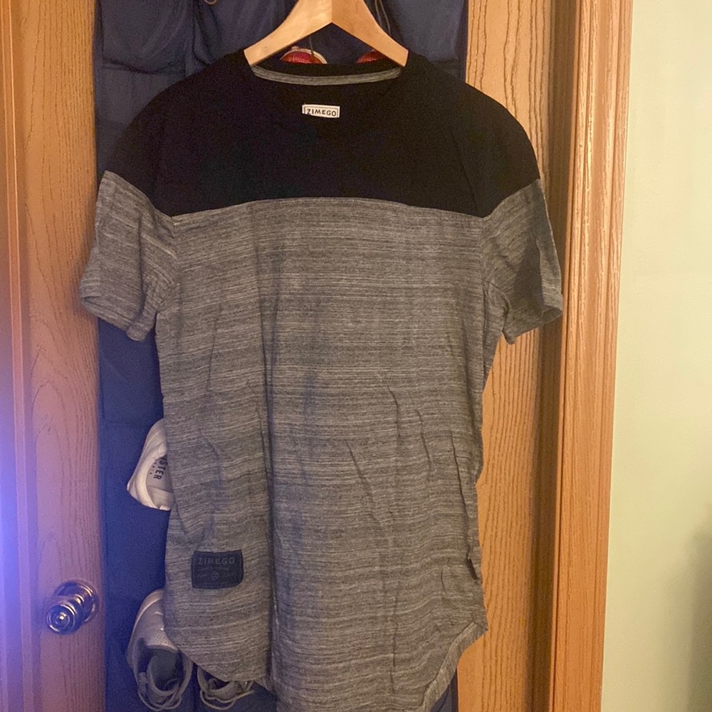 NWOT Mens tee